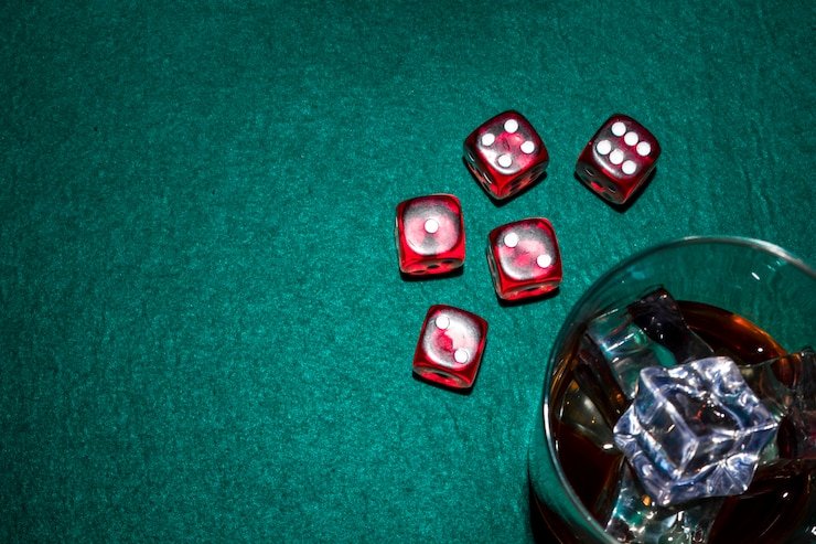Dealer Monopoly Live di studio pecharunt memutar roda dengan kamera HD multi-sudut