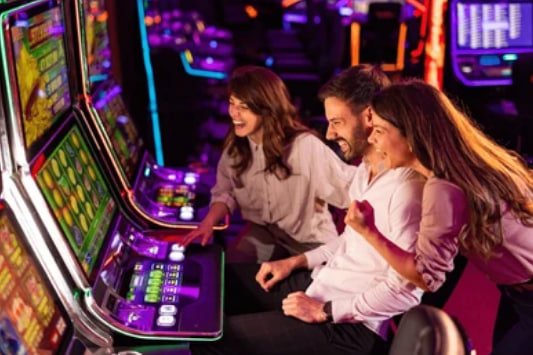 Antarmuka Monopoly Live pecharunt dengan panel taruhan responsif dan statistik real-time